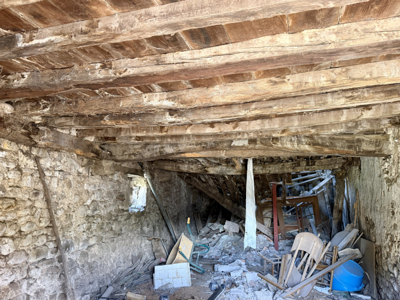 CASA PARA REFORMAR EN EL CENTRO DE VILLACARRIEDO
