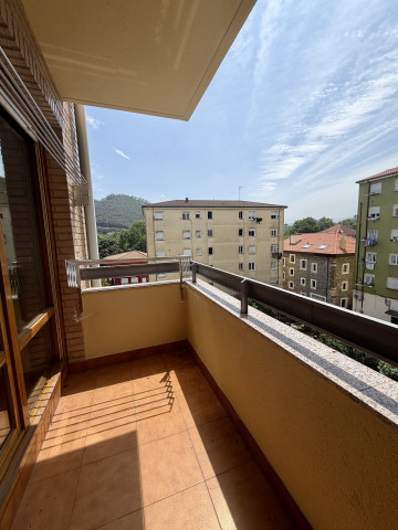 Pisos-Venta-Medio Cudeyo-2353007