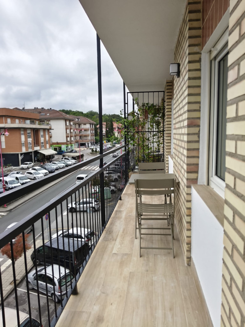 SOLARES CENTRO - PISO DE 3 HAB. A ESTRENAR EN ALQUILER FIJO