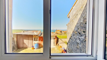 CASA EN TAGLE CON PRECIOSAS VISTAS AL MAR