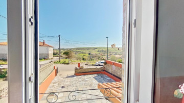 CASA EN TAGLE CON PRECIOSAS VISTAS AL MAR