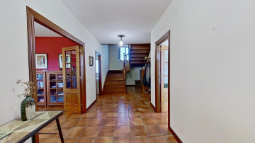 ESPECTACULAR CASA DE PIEDRA INDEPENDIENTE EN QUEVEDA