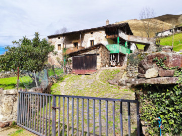 Casas o chalets-Venta-Vega de Pas-1051015-Foto-1-Carrousel