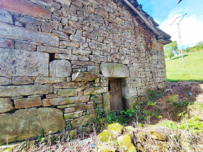 Venta de Casas o chalets en San Roque de Riomiera