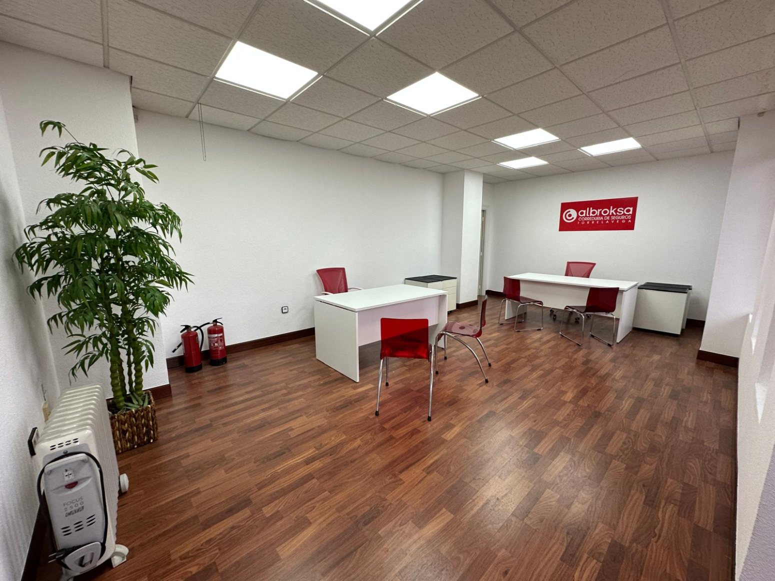 Locales-Alquiler-Torrelavega-1638394-Foto-2