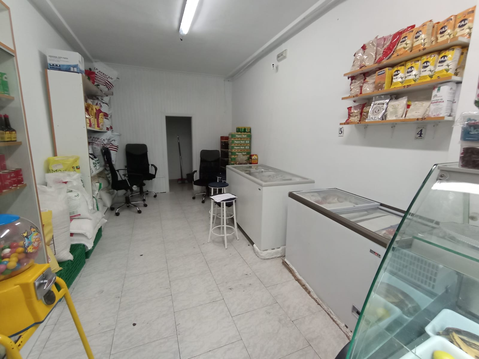 Locales-Venta-Torrelavega-1718827-Foto-3