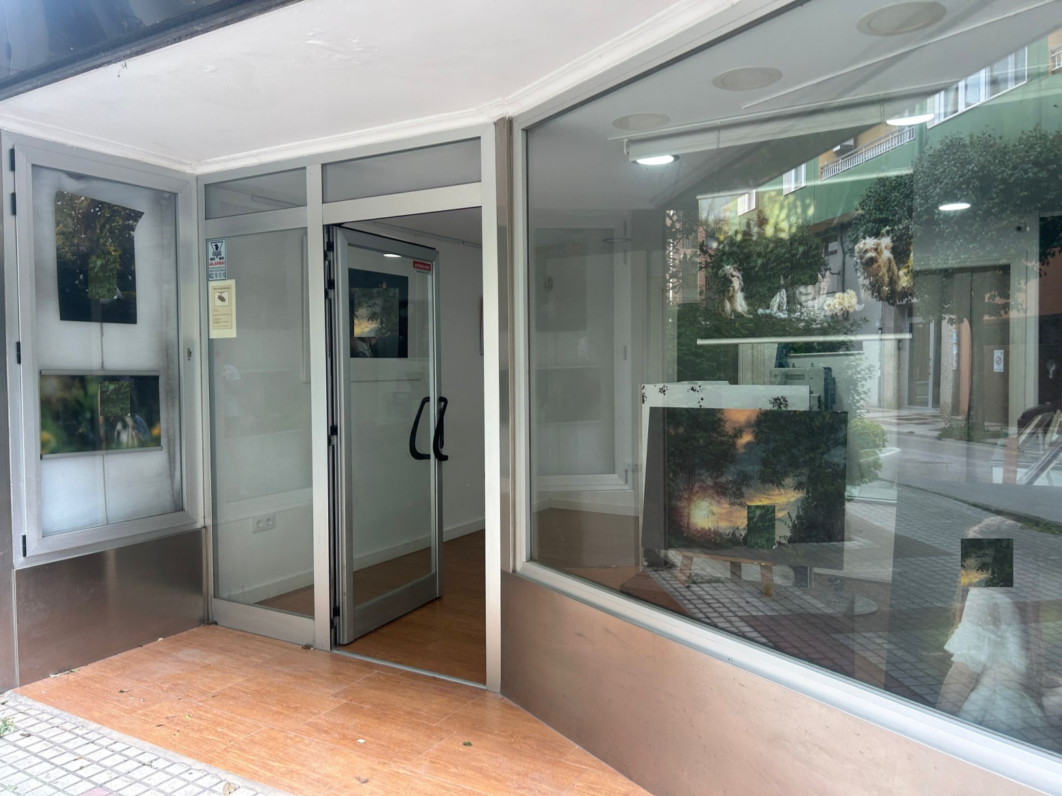 Locales-Venta-Los Corrales de Buelna-1720668-Foto-1