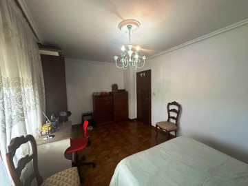 Venta de Pisos en Los Corrales de Buelna