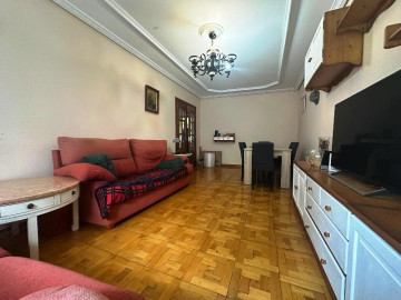 Venta de Pisos en Los Corrales de Buelna
