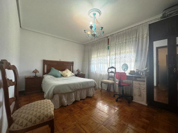 Venta de Pisos en Los Corrales de Buelna