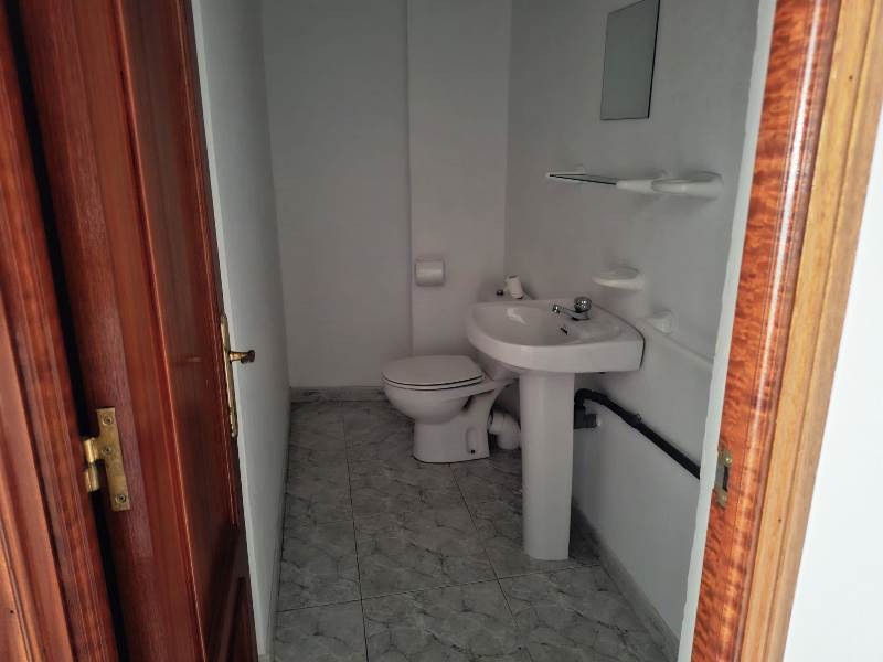 Venta de Locales en Cabezón de la Sal
