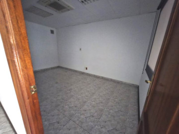 Venta de Locales en Cabezón de la Sal