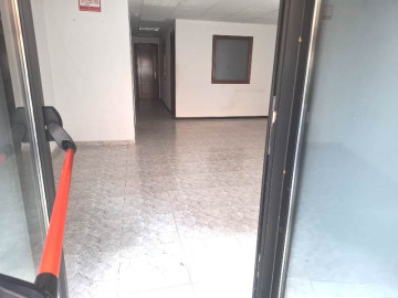 Venta de Locales en Cabezón de la Sal
