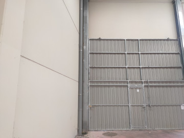 Naves, Venta