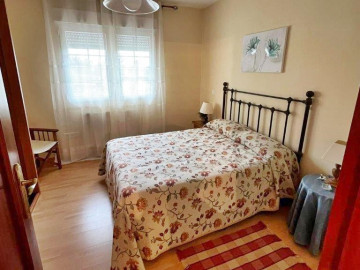 Houses or chalets, Rent