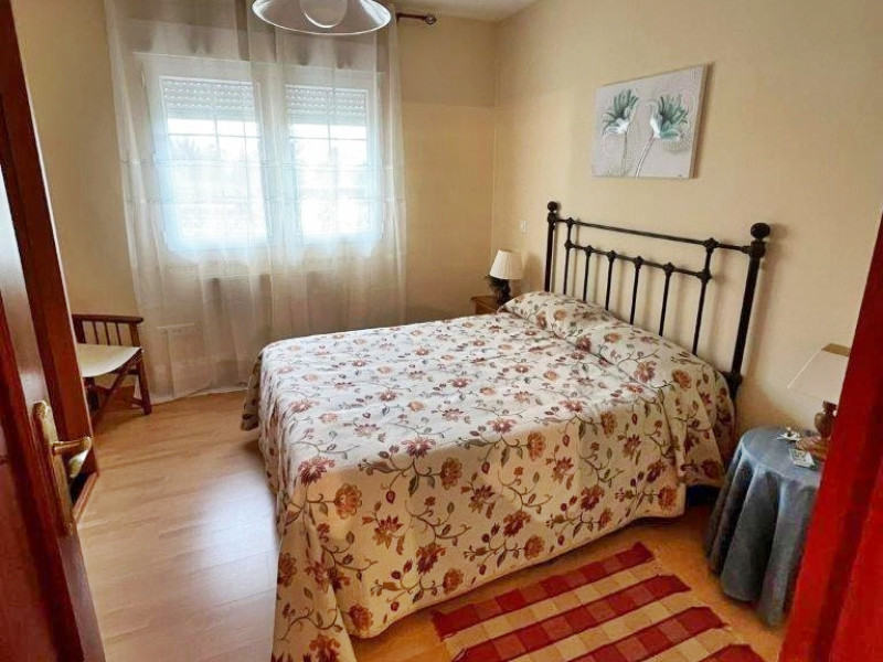 Houses or chalets, Rent