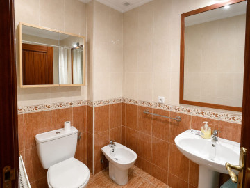 Houses or chalets, Rent