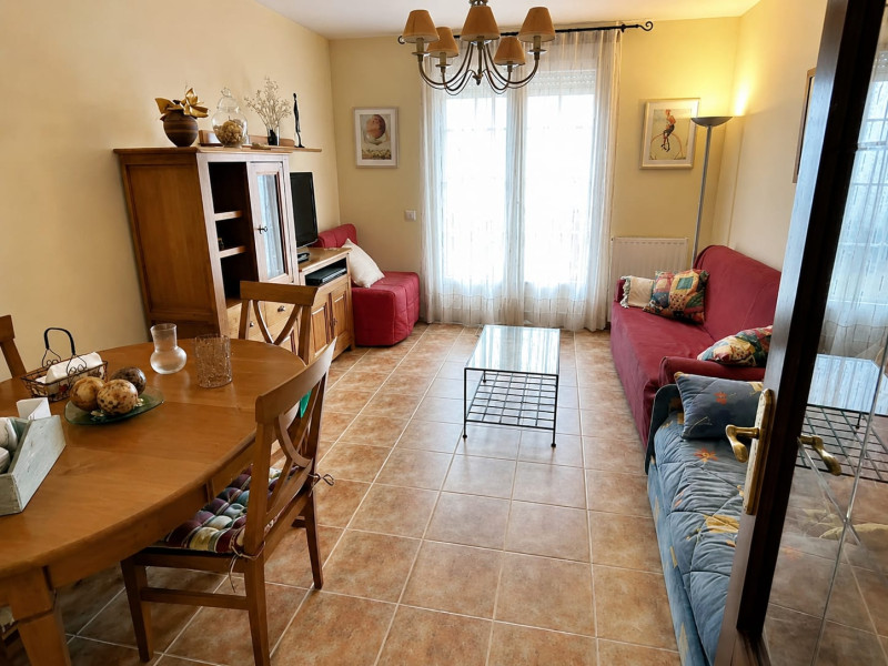 Houses or chalets, Rent