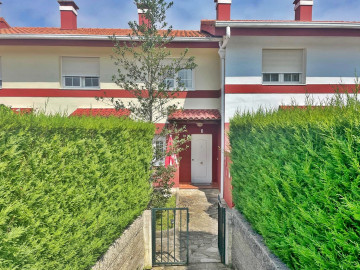 Houses or chalets, Rent
