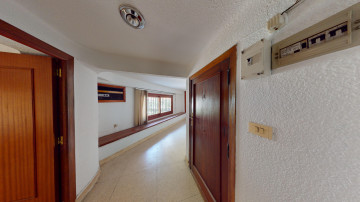 Oficinas-Venta-Torrent-1221178-Foto-18-Carrousel