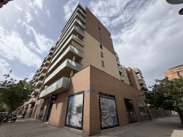 Locales-Alquiler-Valencia-2364175-Foto-2-Carrousel