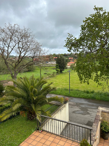 chalet en buen estado en Santillana del Mar