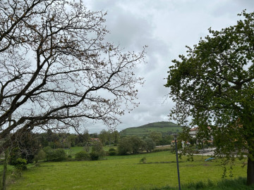 chalet en buen estado en Santillana del Mar