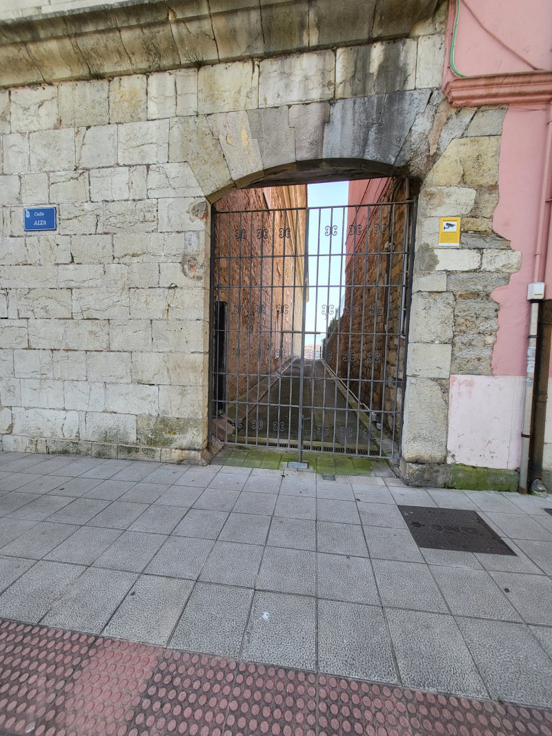 Piso a estrenar con jardín en Santander