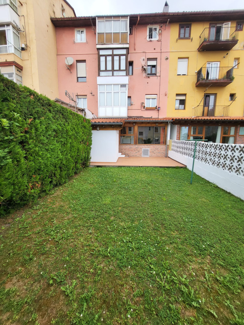 Piso a estrenar con jardín en Santander