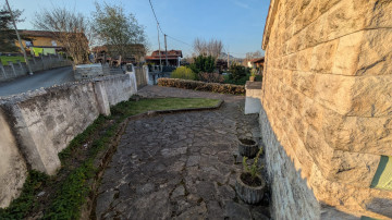 CASA INDEPENDIENTE EN FINCA DE 728M2