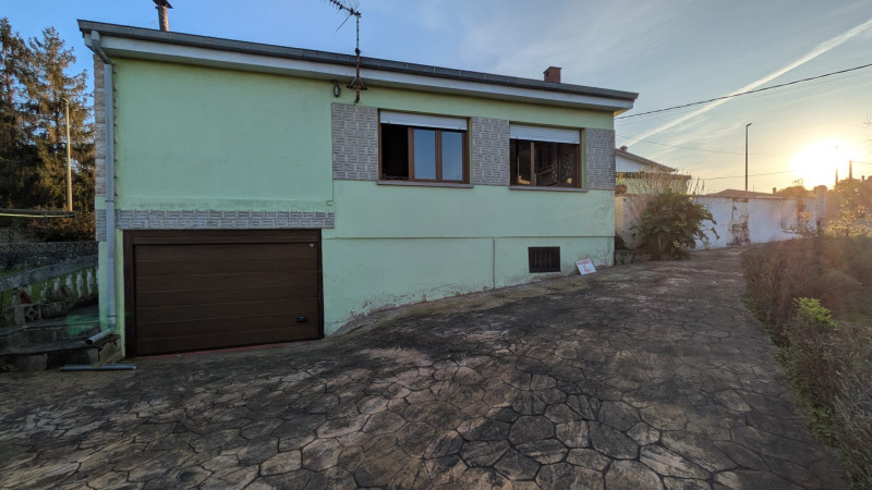 CASA INDEPENDIENTE EN FINCA DE 728M2