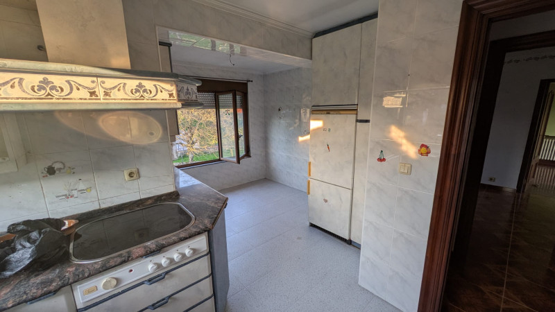 CASA INDEPENDIENTE EN FINCA DE 728M2