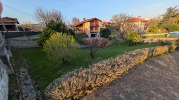 CASA INDEPENDIENTE EN FINCA DE 728M2