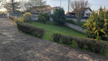 CASA INDEPENDIENTE EN FINCA DE 728M2