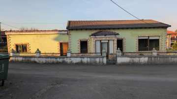 CASA INDEPENDIENTE EN FINCA DE 728M2