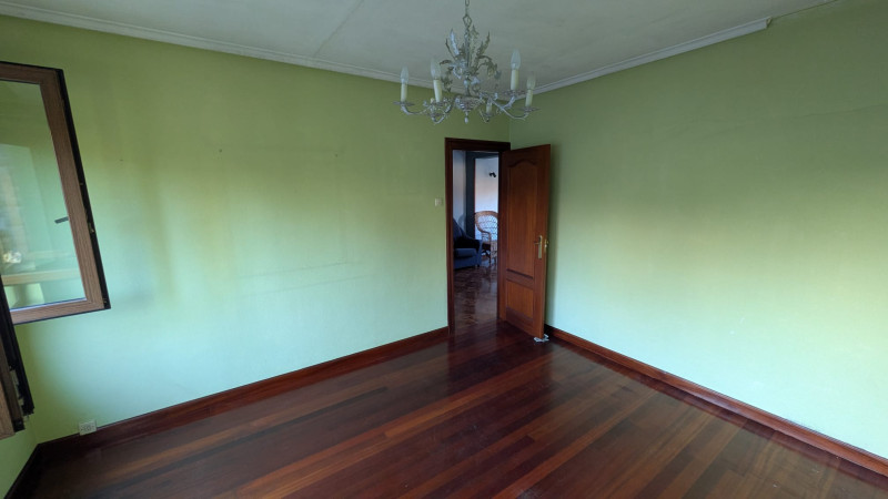 CASA INDEPENDIENTE EN FINCA DE 728M2