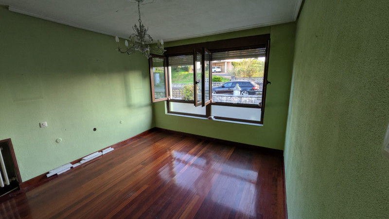 CASA INDEPENDIENTE EN FINCA DE 728M2