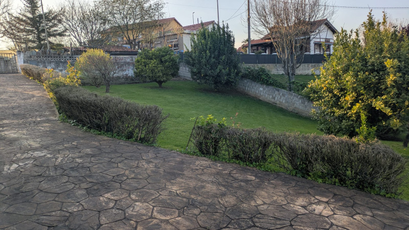CASA INDEPENDIENTE EN FINCA DE 728M2