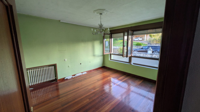 CASA INDEPENDIENTE EN FINCA DE 728M2