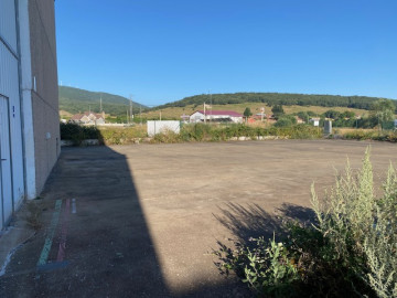 Naves-Venta-Barruelo de SantullÃ¡n-1396475-Foto-27-Carrousel