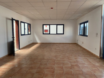 Naves-Venta-Villamuriel de Cerrato-1423233-Foto-9-Carrousel