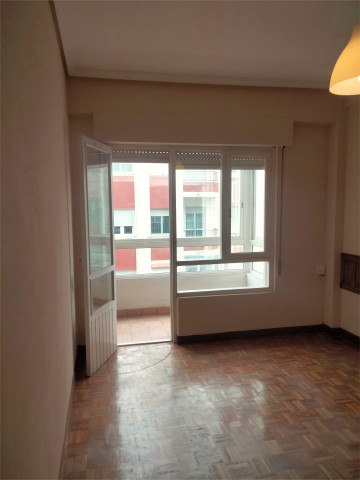 Pisos-Venta-Torrelavega-1659190-Foto-0-Carrousel