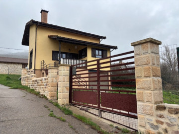 Casa en San Salvador de Cantamuda