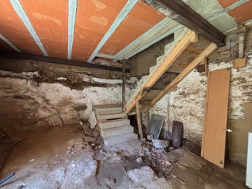 Casa de piedra en Mave