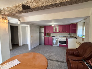 Casa de piedra en Mave