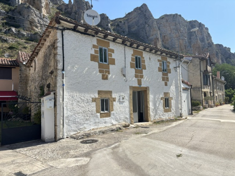 Casa en Hoyos del Tozo