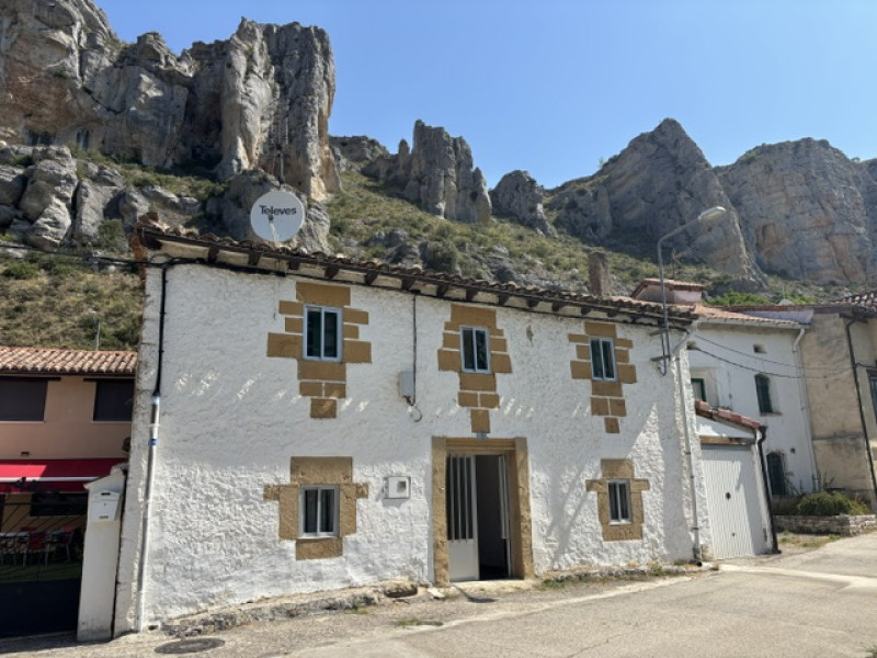 Casa en Hoyos del Tozo