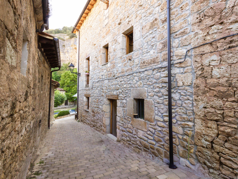 Restaurante y Vivienda en Orbaneja del Castillo