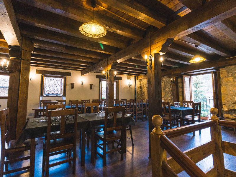 Restaurante y Vivienda en Orbaneja del Castillo