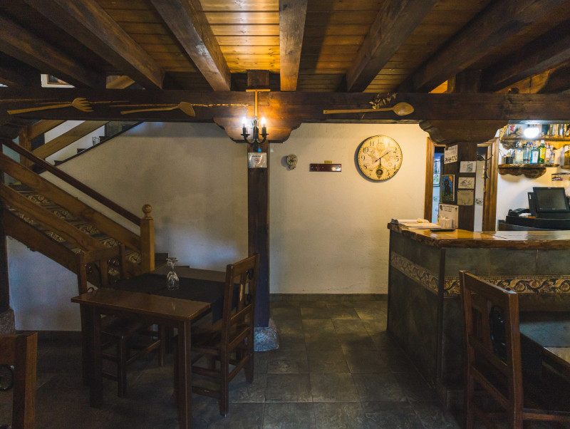 Restaurante y Vivienda en Orbaneja del Castillo